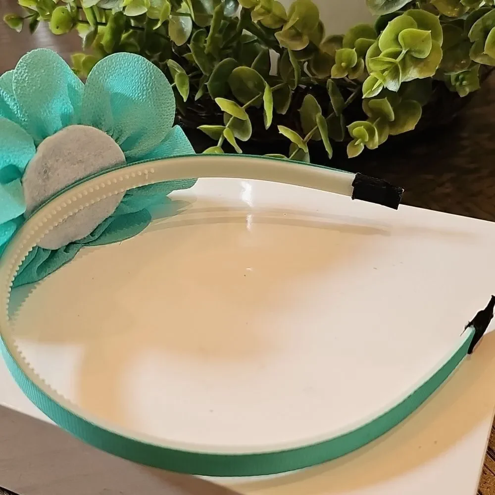 N/A charming turquoise